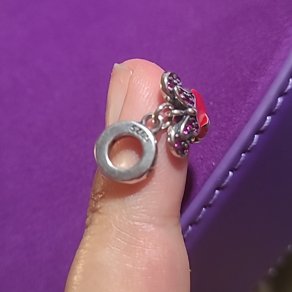 Minnie Mouse Charm - Picture 4 of 6
